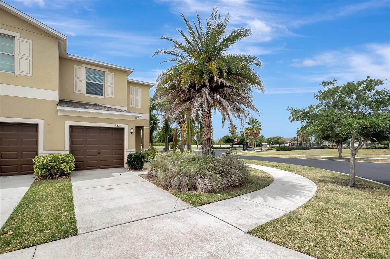 2227 GOLDEN FALCON DR, RUSKIN, FL, 33570