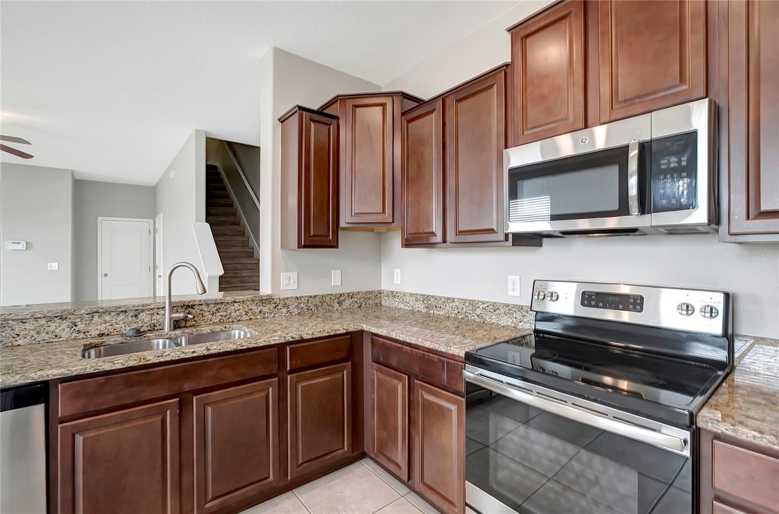 2227 GOLDEN FALCON DR, RUSKIN, FL, 33570