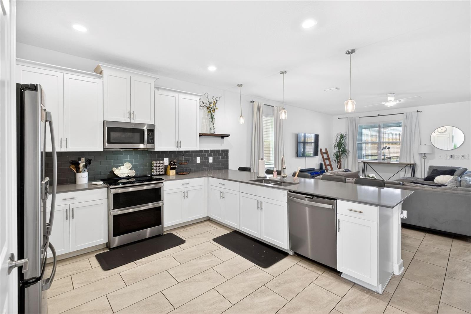 9102 SOMMERSET HILLS DR, DAVENPORT, FL, 33896