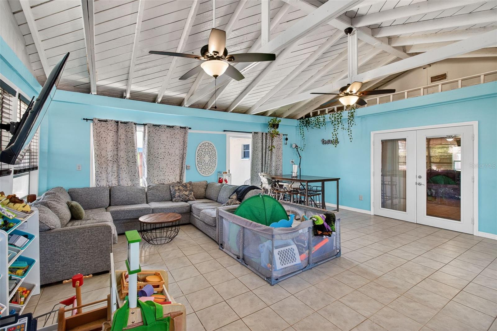 2071 59TH ST N, CLEARWATER, FL, 33760