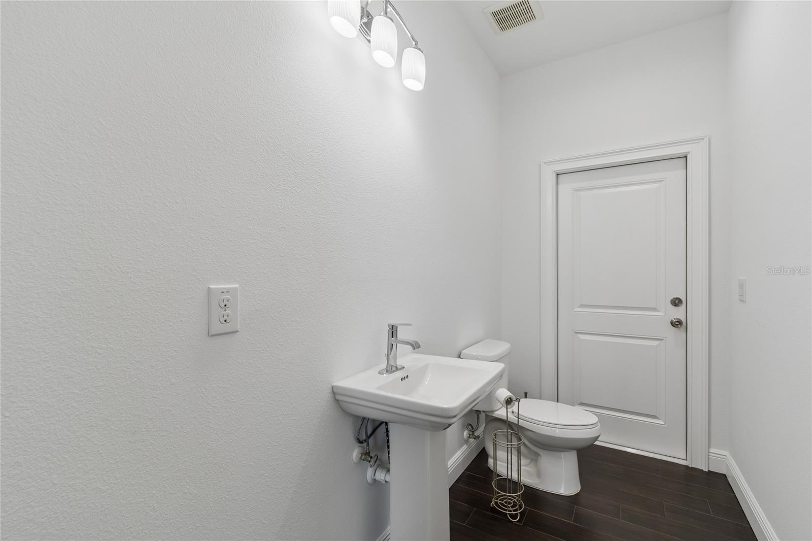 5803 N FREMONT AVE, TAMPA, FL, 33603