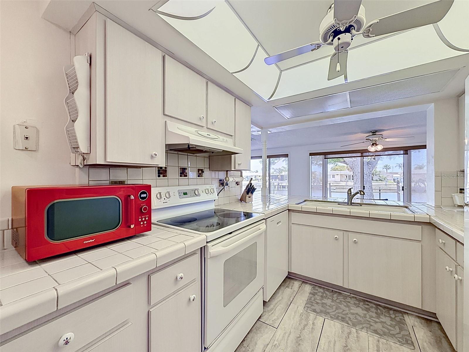 12813 3RD ISLE, HUDSON, FL, 34667