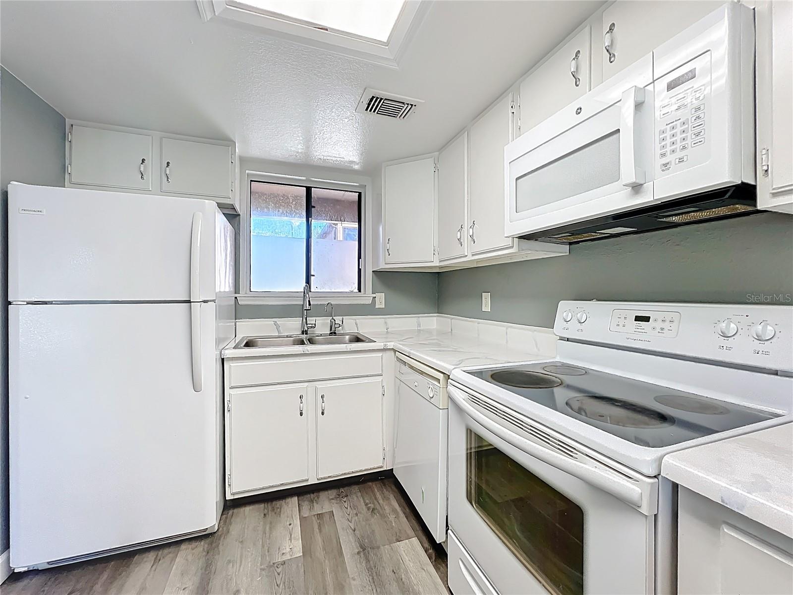 639 SAINT JOHNS CT #639, WINTER PARK, FL, 32792