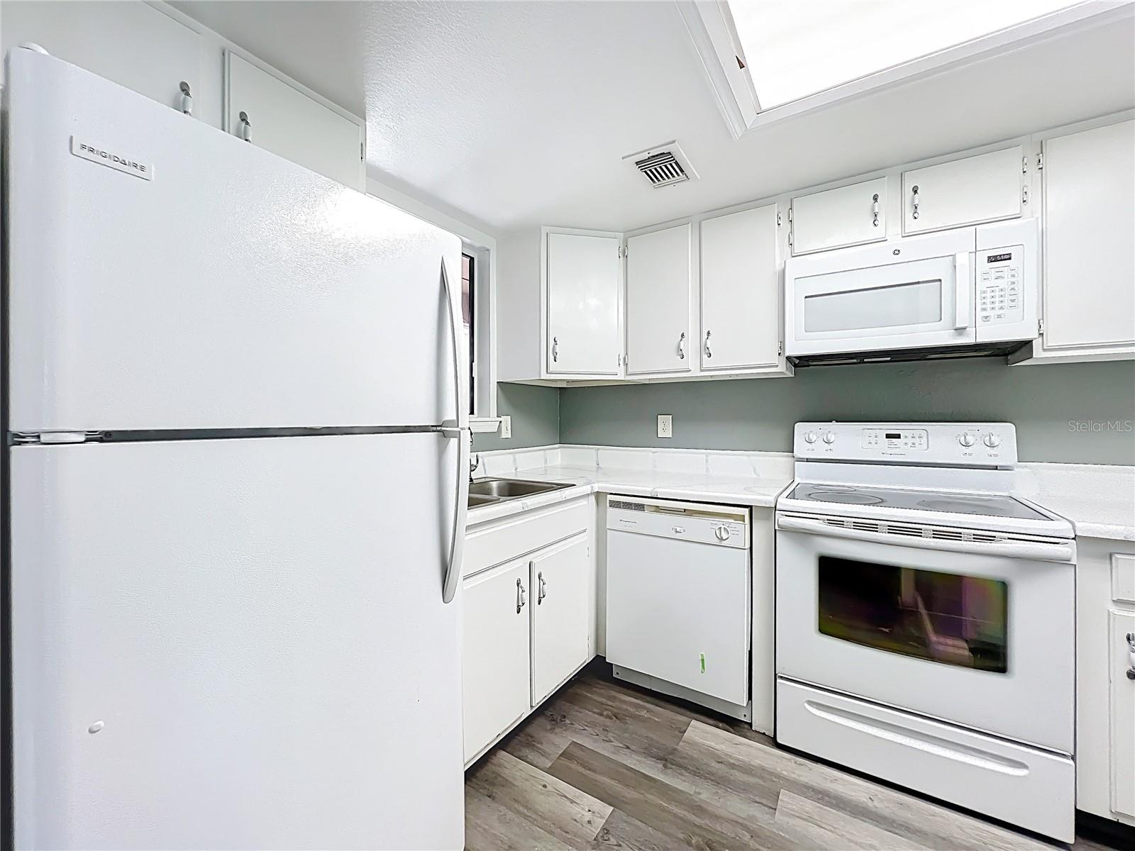 639 SAINT JOHNS CT #639, WINTER PARK, FL, 32792