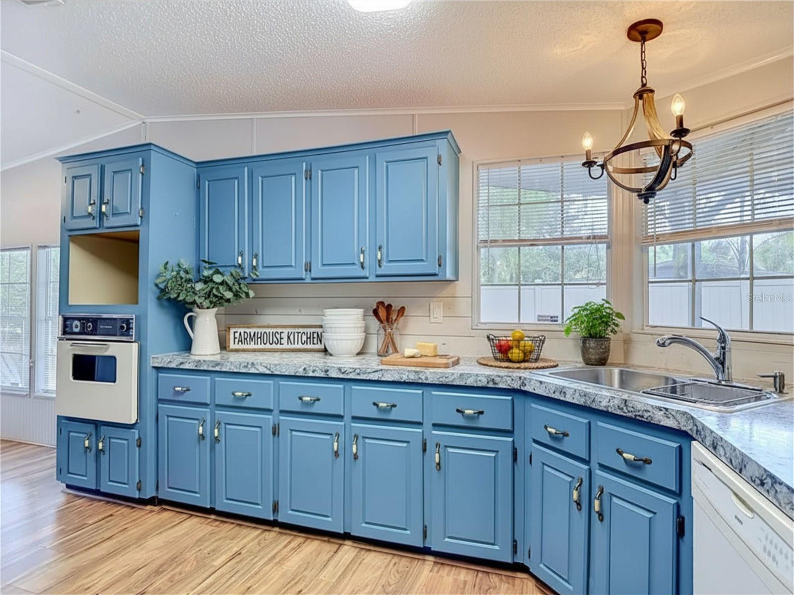 38906 ALSTON AVE, ZEPHYRHILLS, FL, 33542