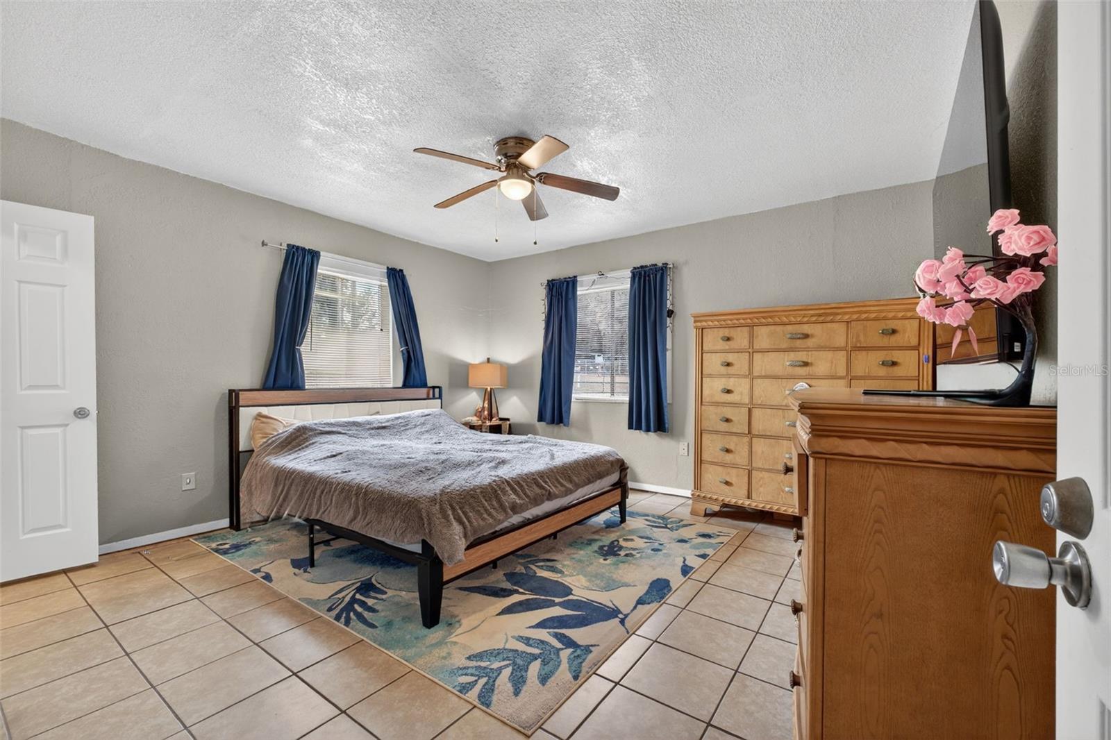 39243 LIZABETH CIR, ZEPHYRHILLS, FL, 33542