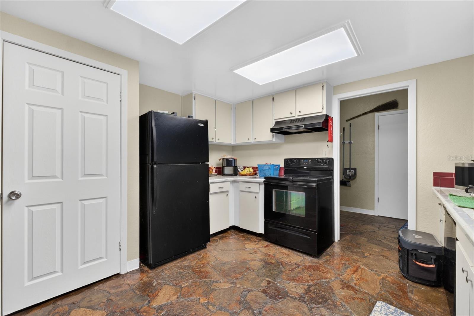 39243 LIZABETH CIR, ZEPHYRHILLS, FL, 33542