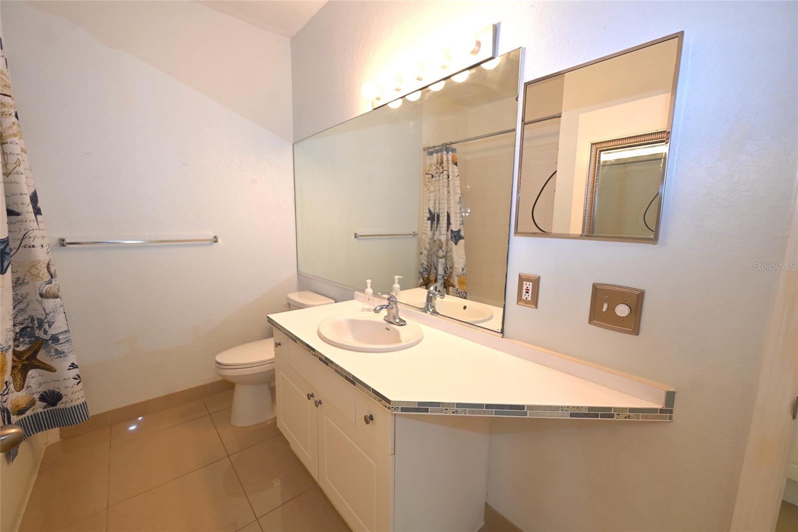 5110 NORTHRIDGE RD #202, SARASOTA, FL, 34238