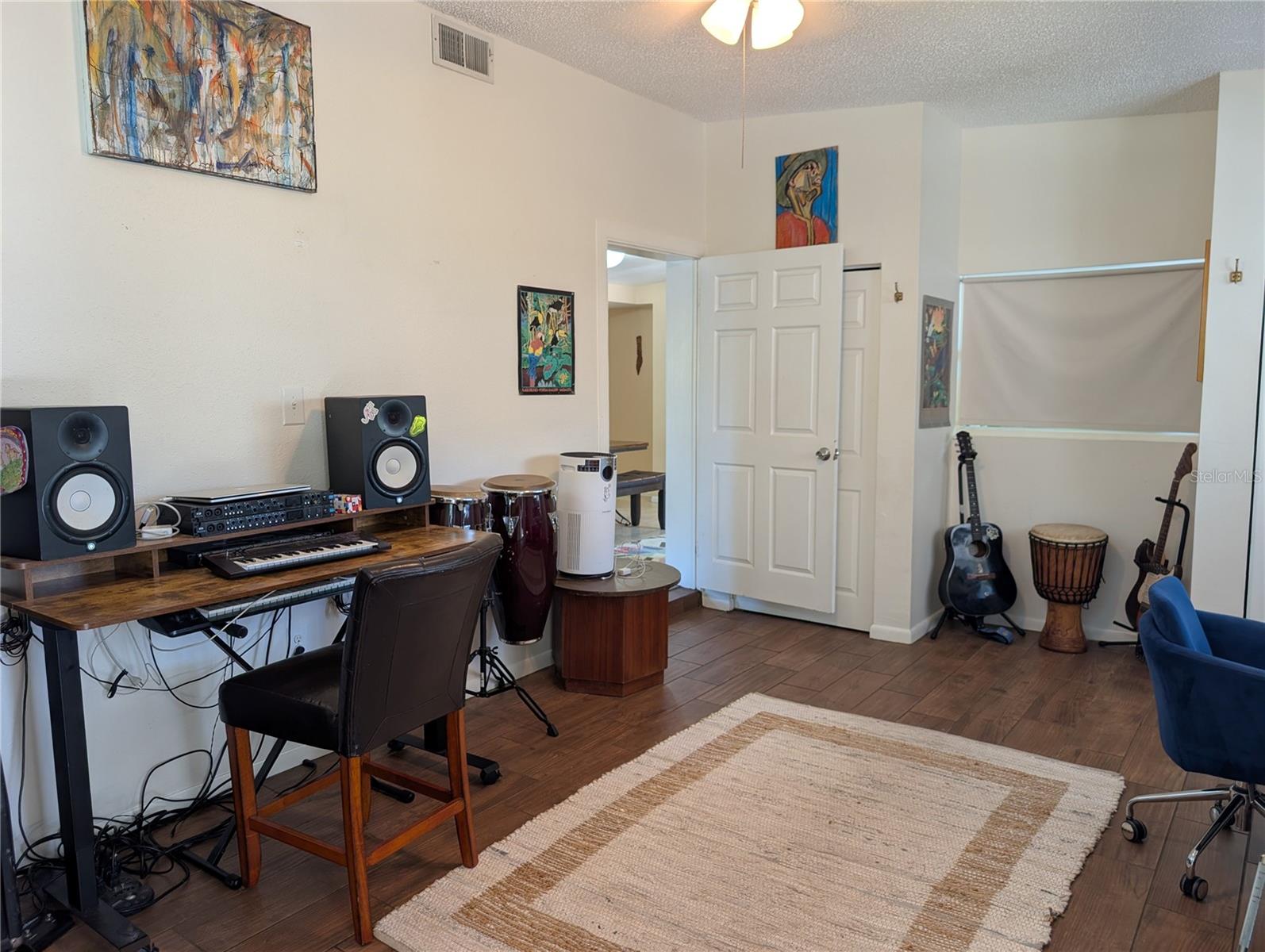 1519 CHANDLER AVE, CLEARWATER, FL, 33755