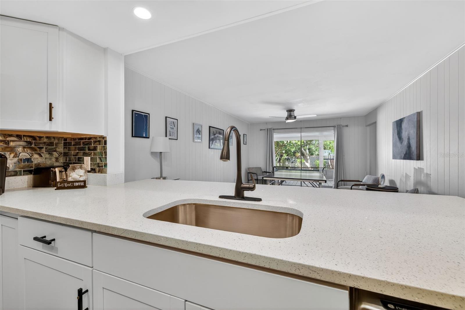 8705 BAY POINTE DR, TAMPA, FL, 33615