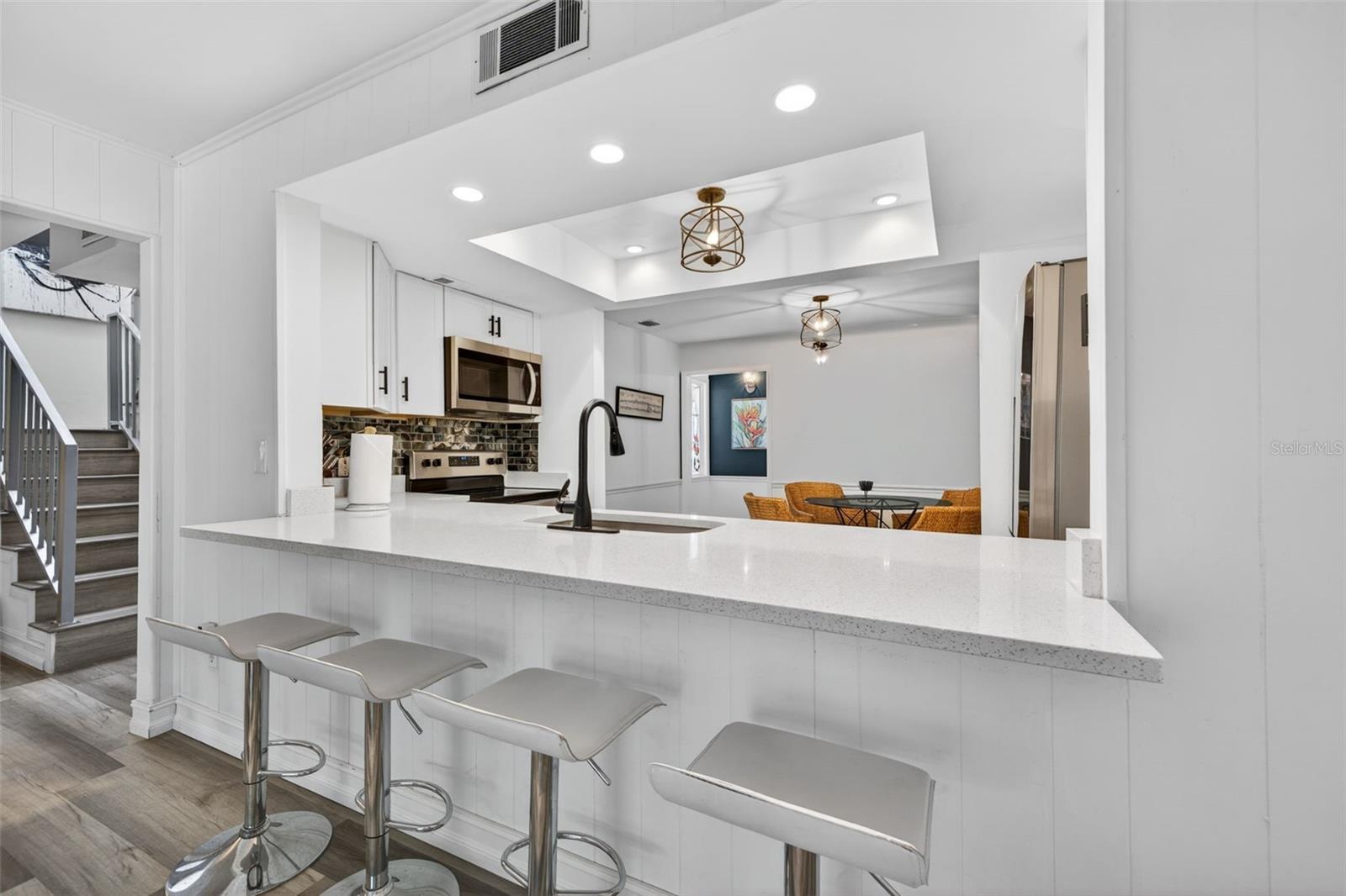 8705 BAY POINTE DR, TAMPA, FL, 33615