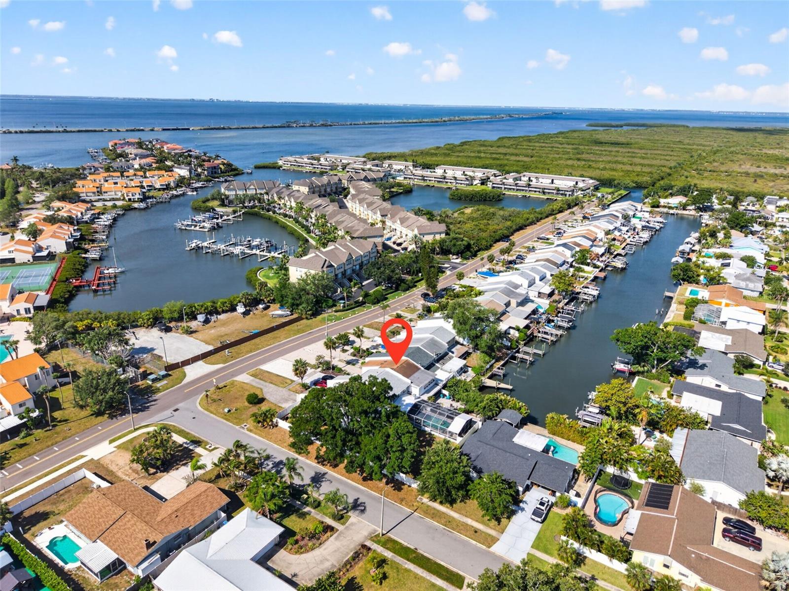 8705 BAY POINTE DR, TAMPA, FL, 33615