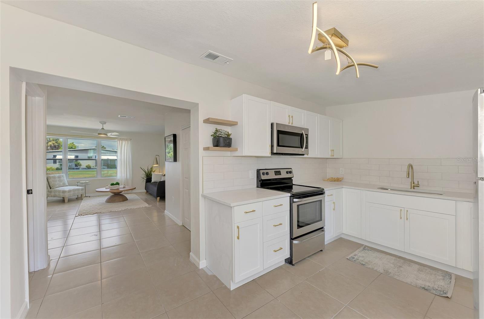 22055 MARSHALL AVE, PORT CHARLOTTE, FL, 33952