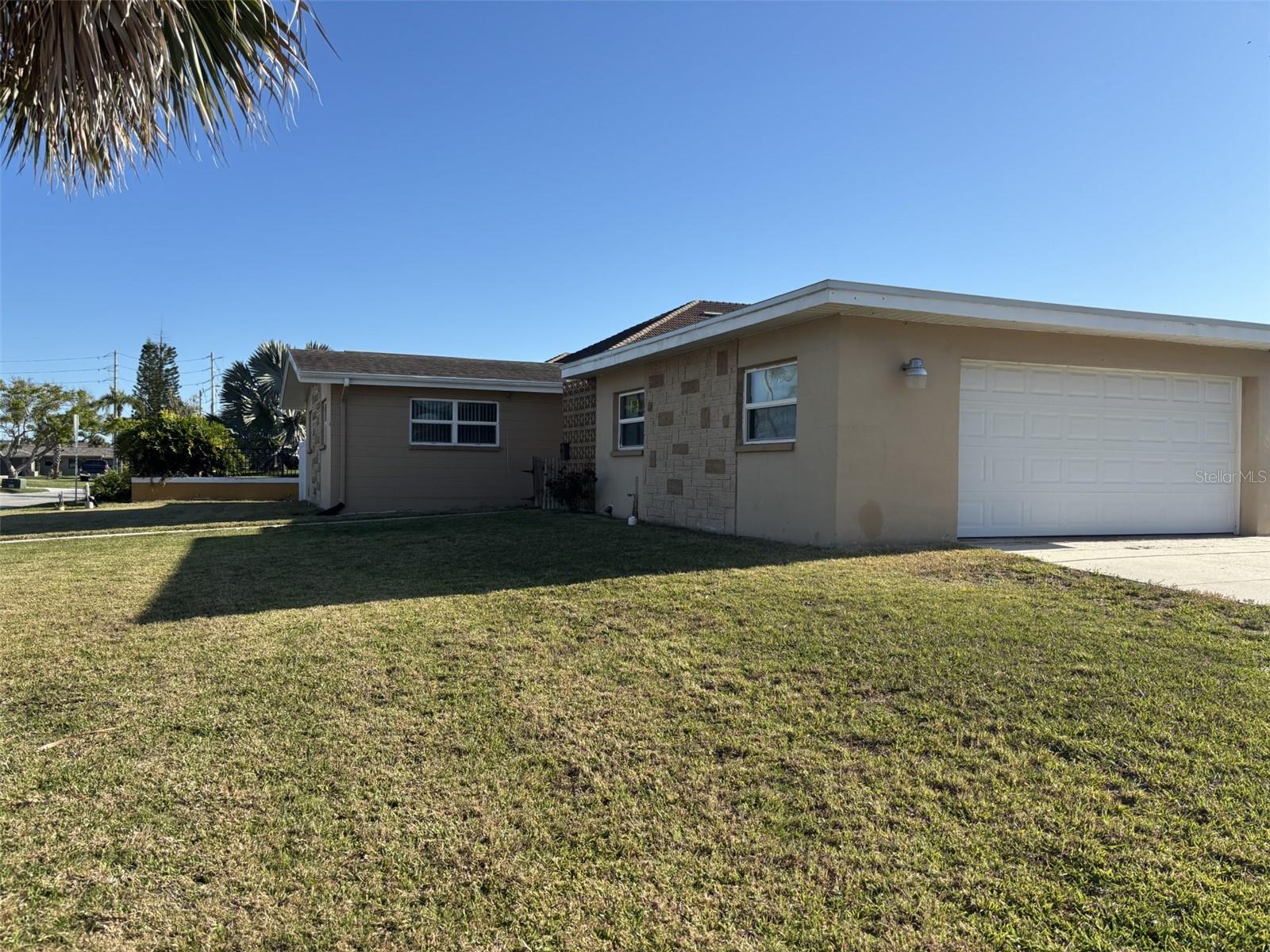 4940 SHELL STREAM BLVD, NEW PORT RICHEY, FL, 34652