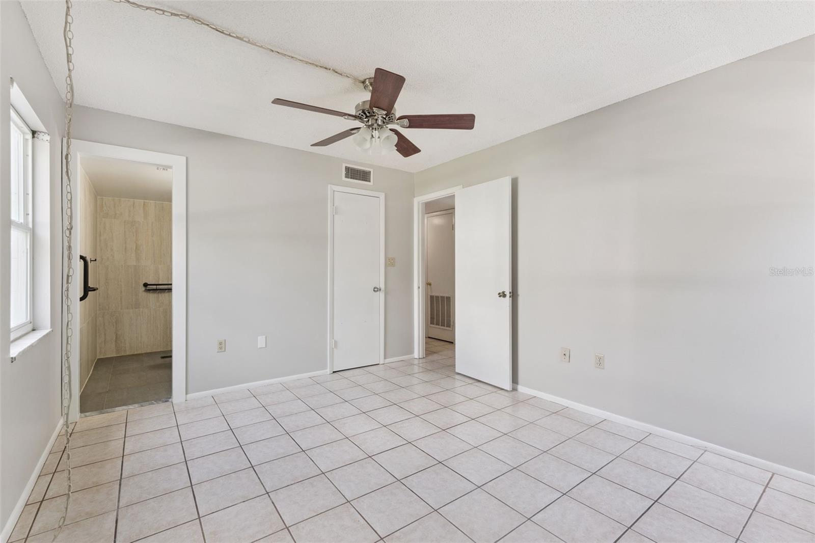 700 E AIRPORT BLVD #I2, SANFORD, FL, 32773