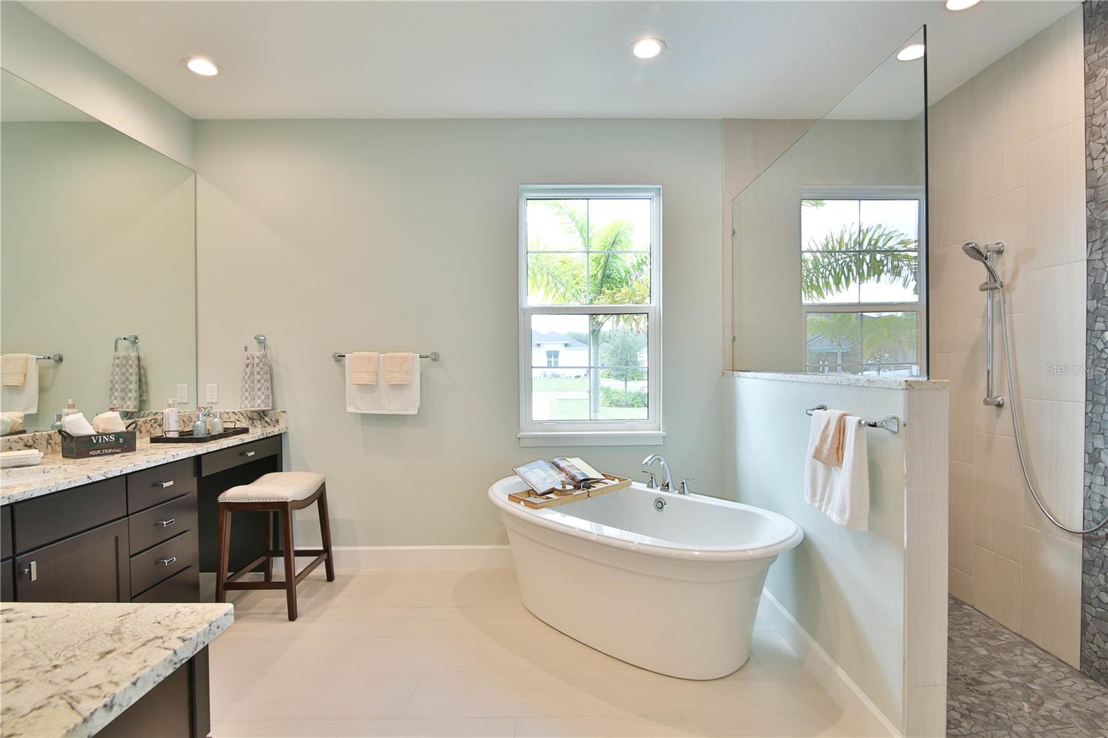 2424 ASHTON RD, SARASOTA, FL, 34231