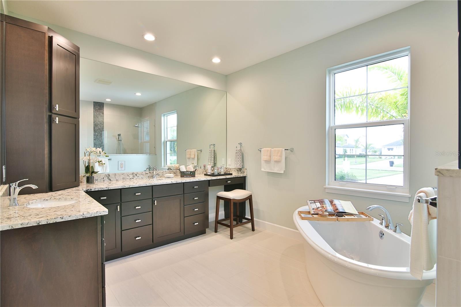 2424 ASHTON RD, SARASOTA, FL, 34231