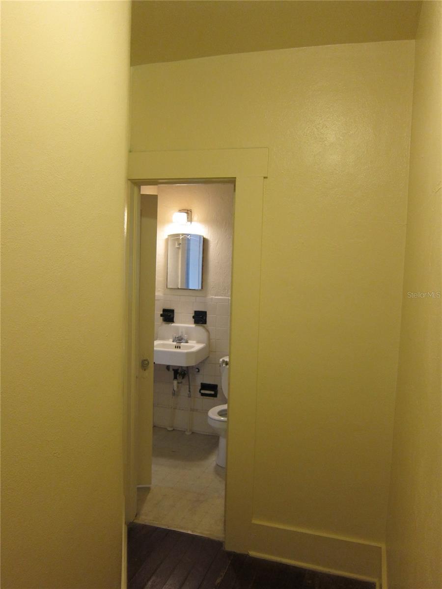 505 NE 9 AVE #2, GAINESVILLE, FL, 32601