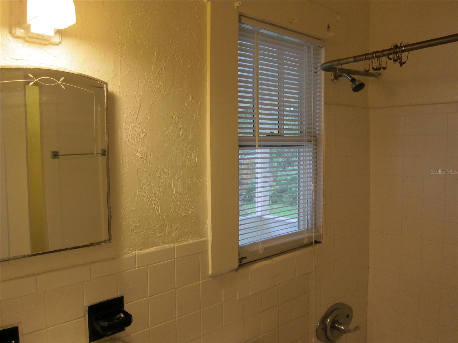 505 NE 9 AVE #2, GAINESVILLE, FL, 32601