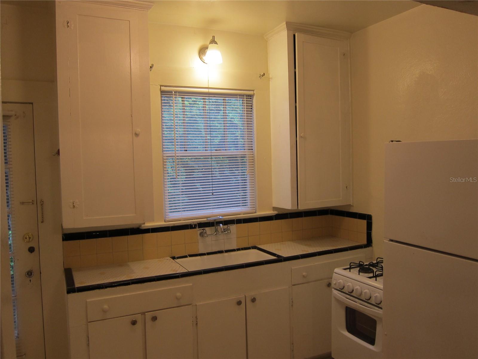 505 NE 9 AVE #2, GAINESVILLE, FL, 32601