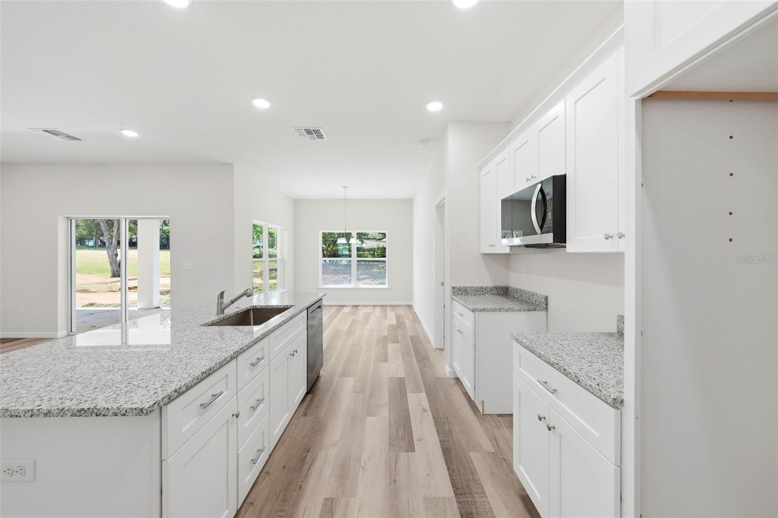 13404 NEW YORK AVE, ASTATULA, FL, 34705