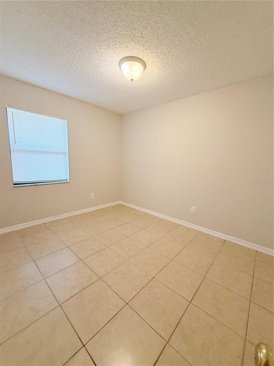 330 DOGWOOD AVE, ORANGE CITY, FL, 32763