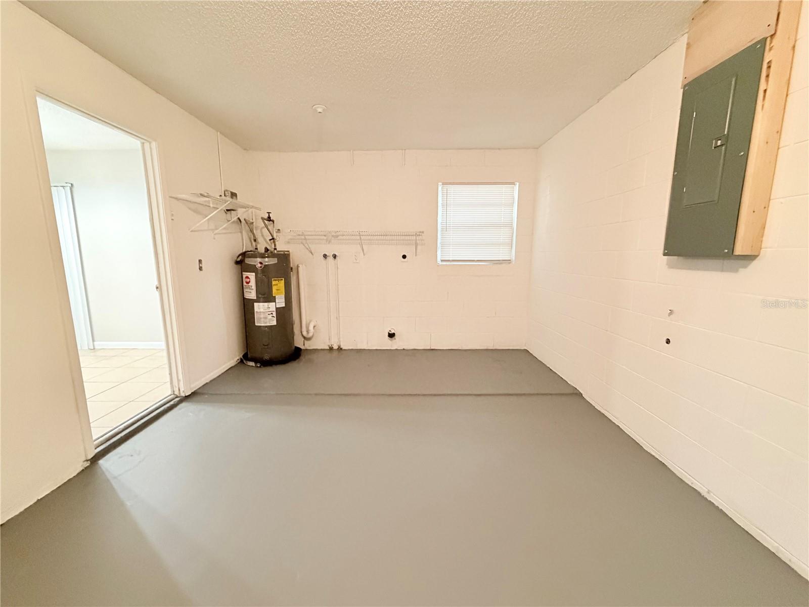 330 DOGWOOD AVE, ORANGE CITY, FL, 32763