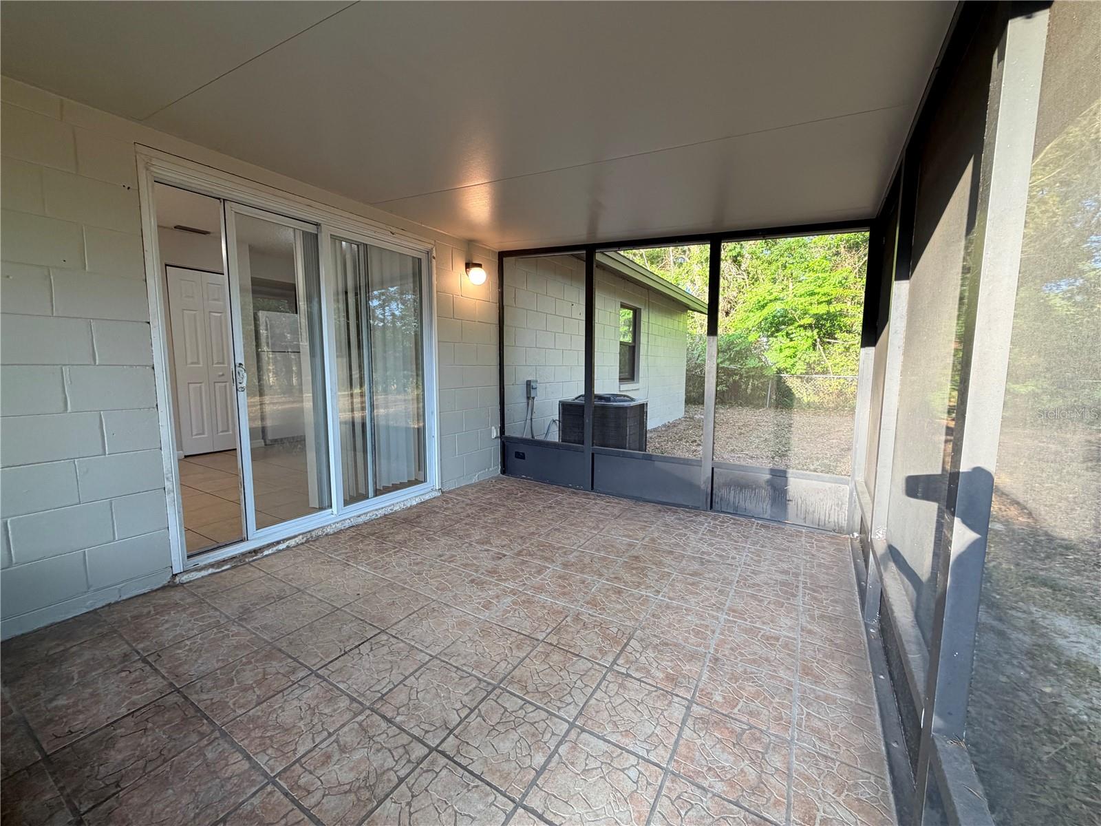 330 DOGWOOD AVE, ORANGE CITY, FL, 32763