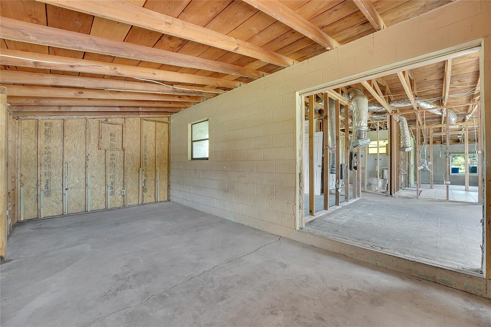 2102 AVENUE P, FORT PIERCE, FL, 34950