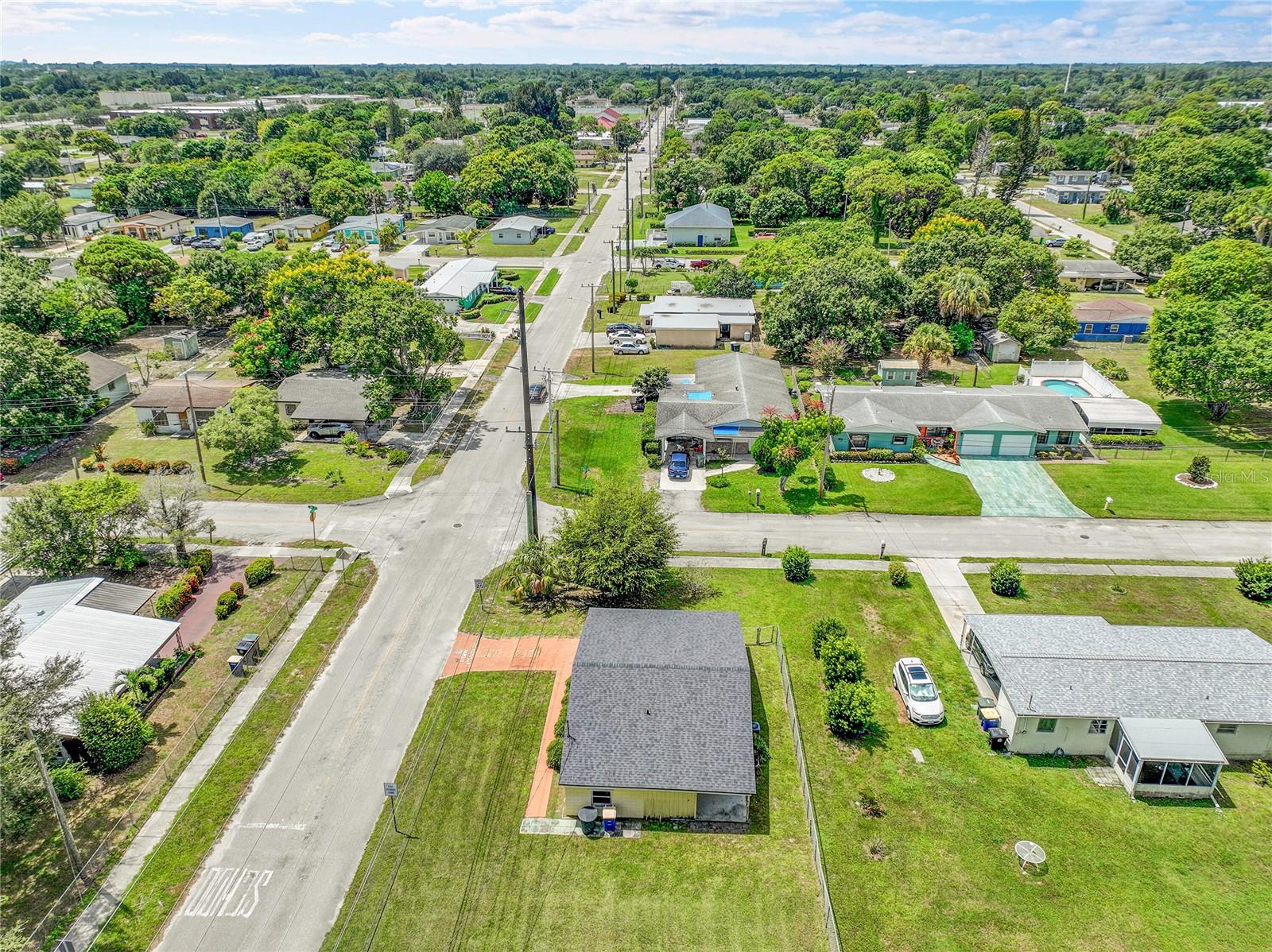 2102 AVENUE P, FORT PIERCE, FL, 34950