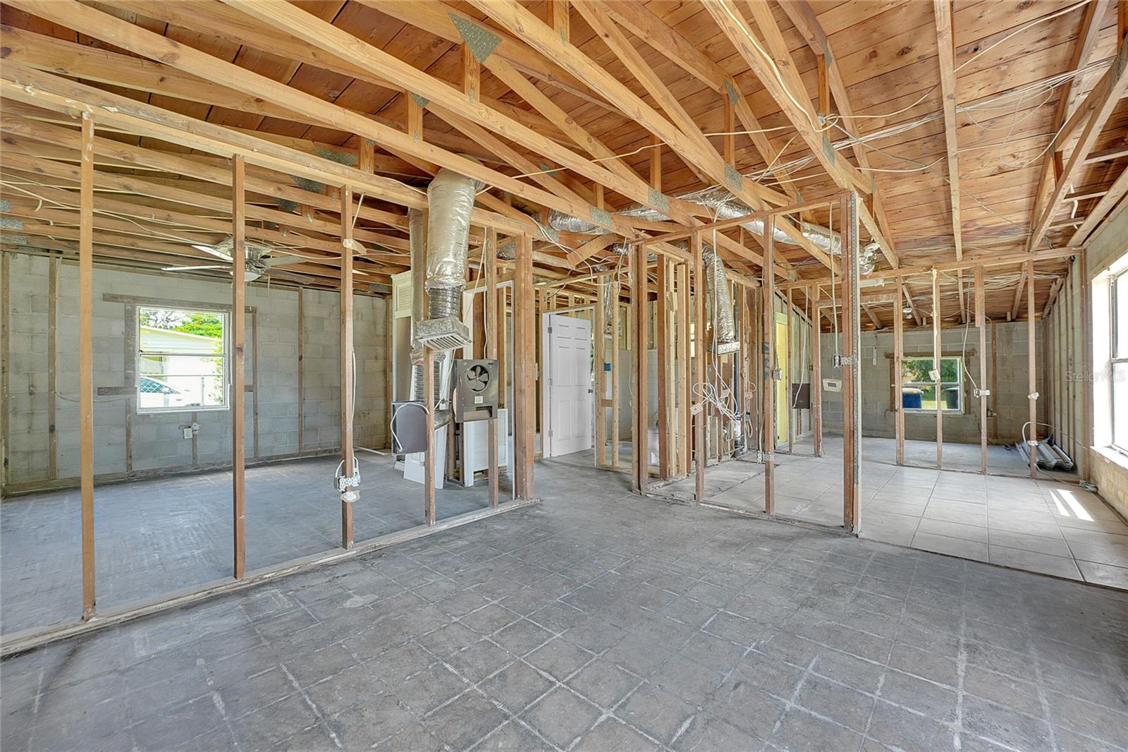 2102 AVENUE P, FORT PIERCE, FL, 34950