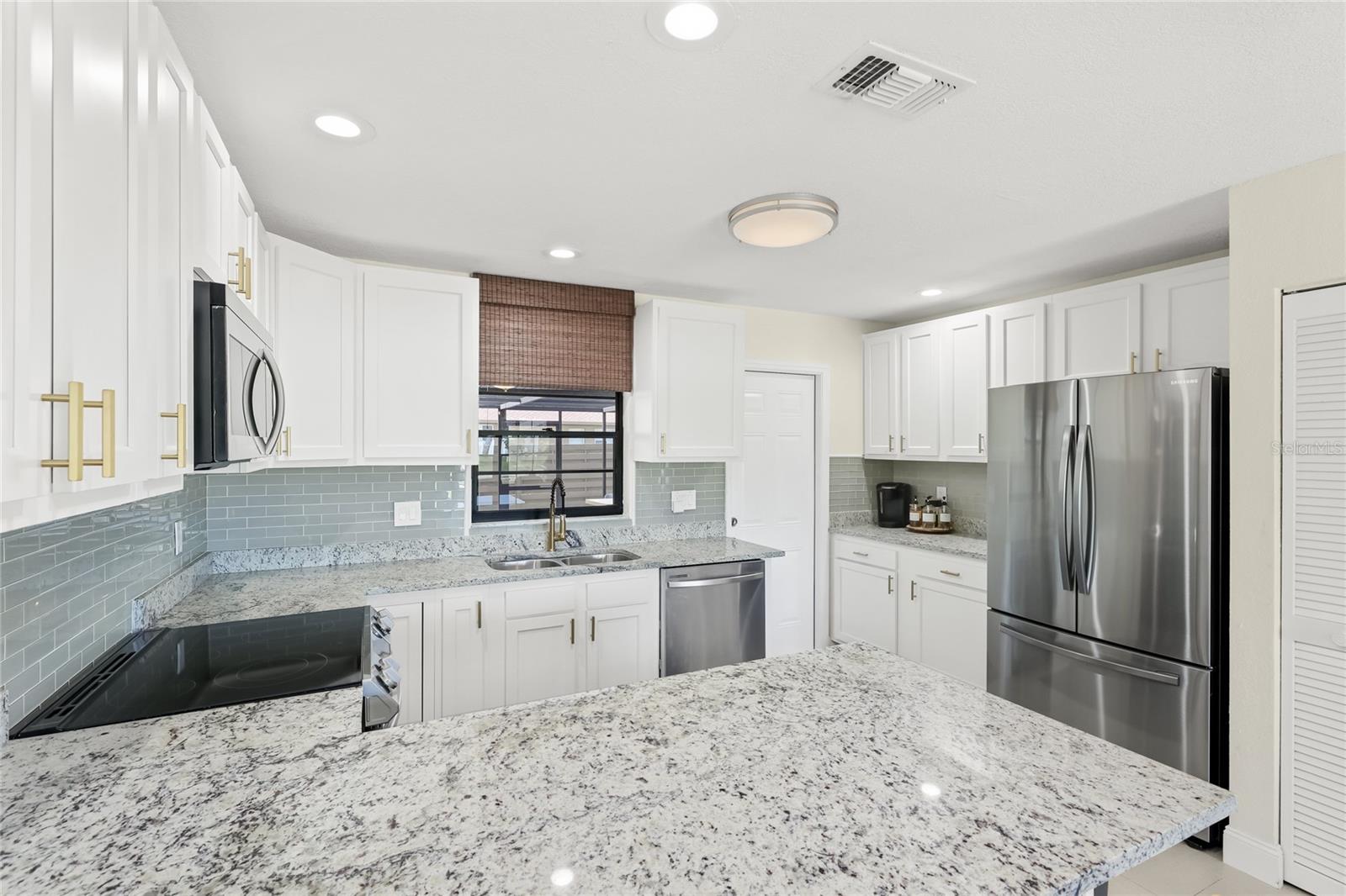 6513 29TH AVE W, BRADENTON, FL, 34209