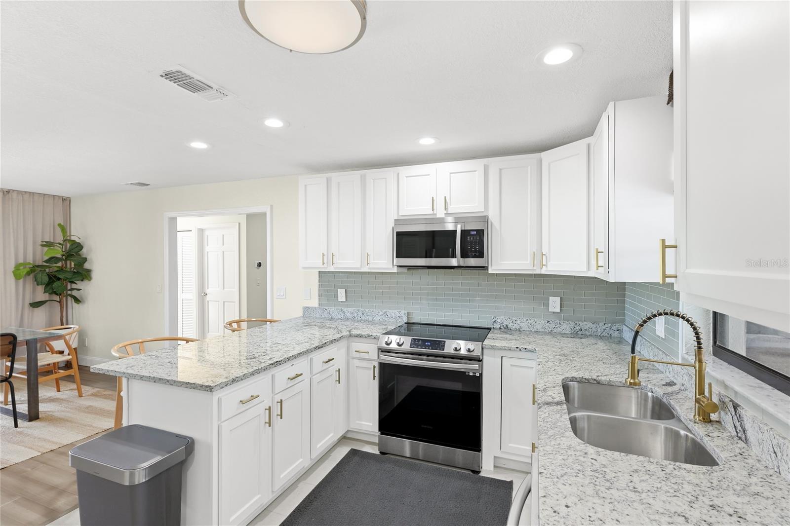 6513 29TH AVE W, BRADENTON, FL, 34209