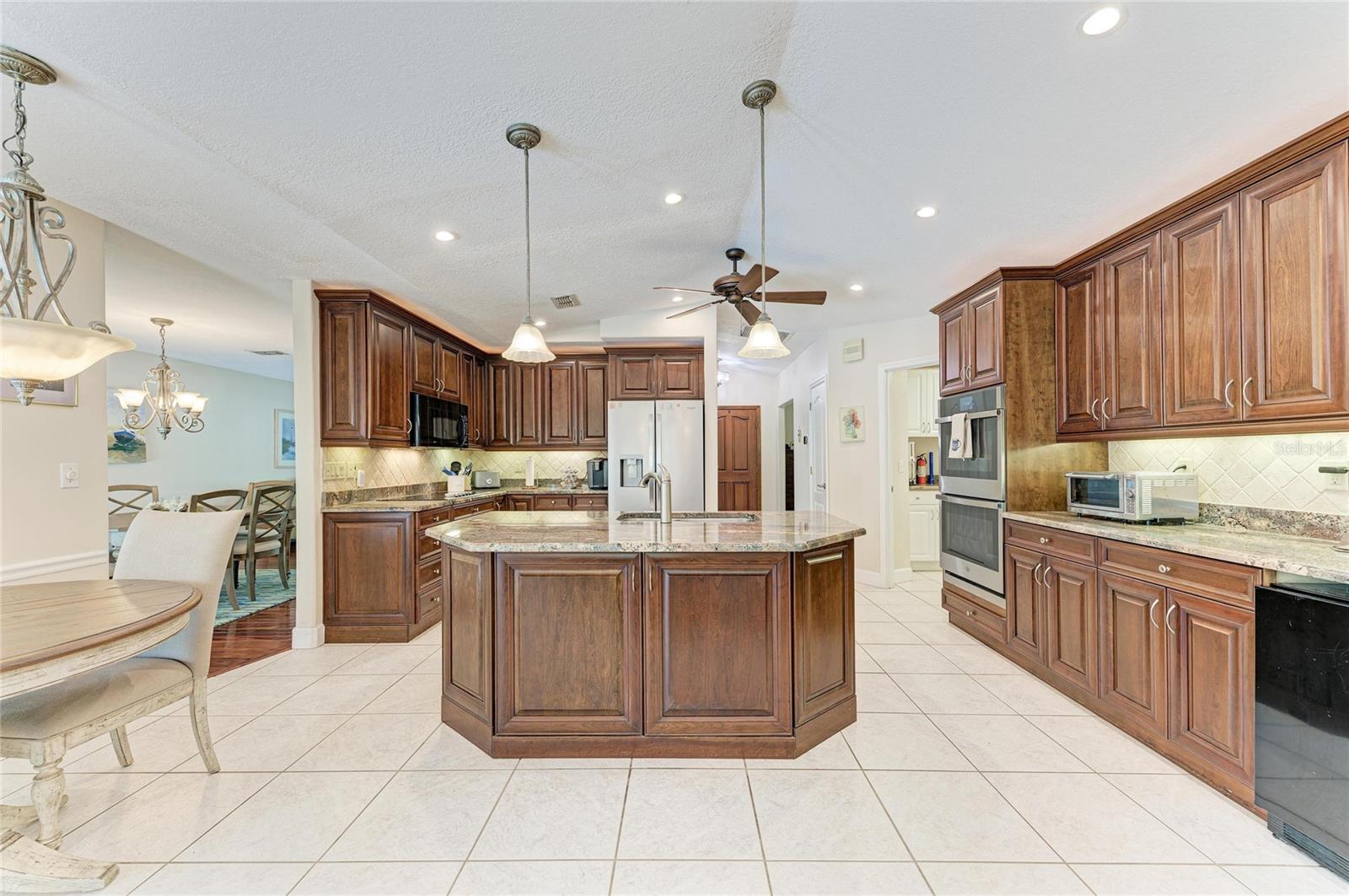 6109 26TH AVE E, BRADENTON, FL, 34208