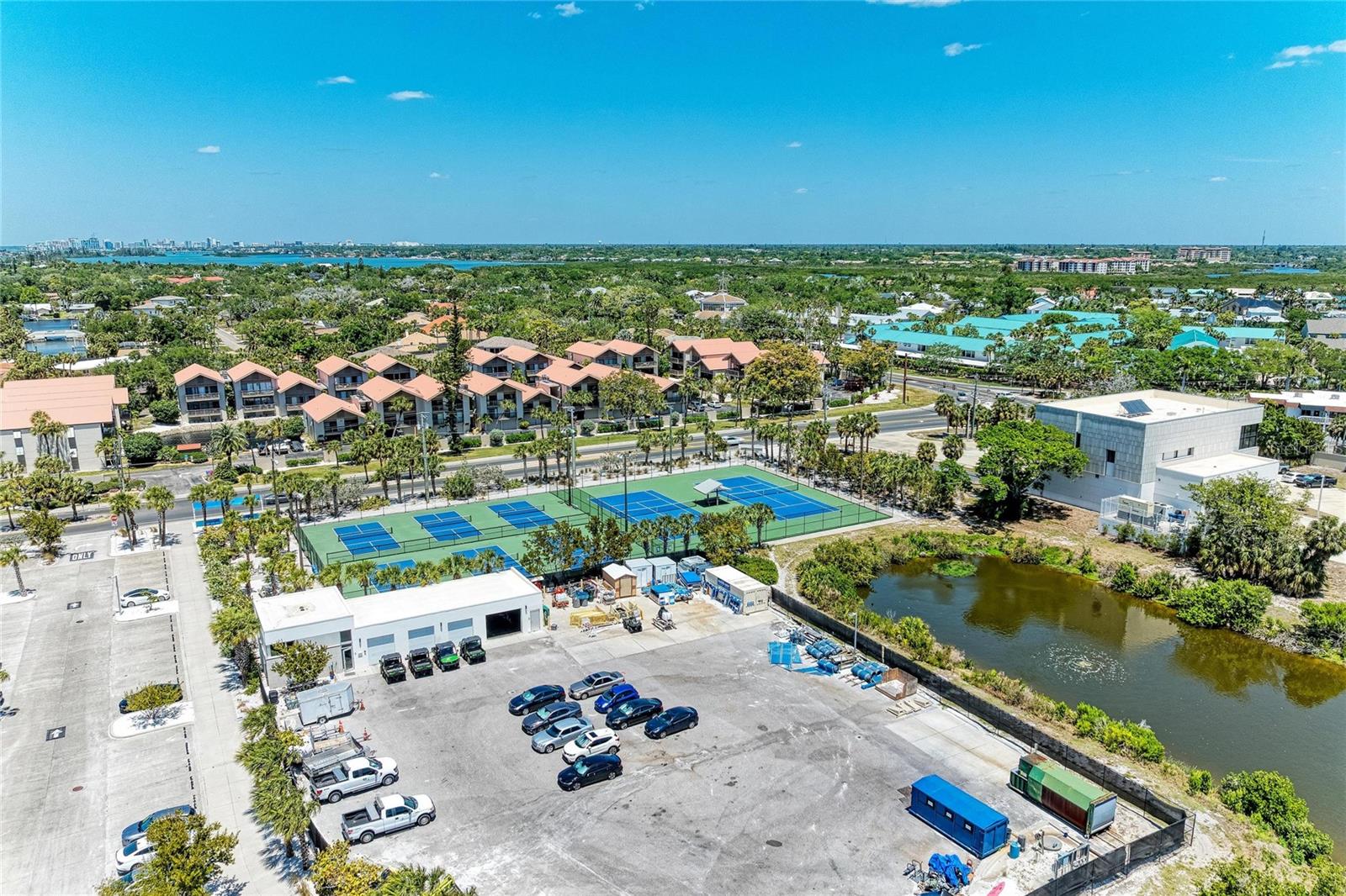 1218 MOONMIST CIR #S2, SARASOTA, FL, 34242