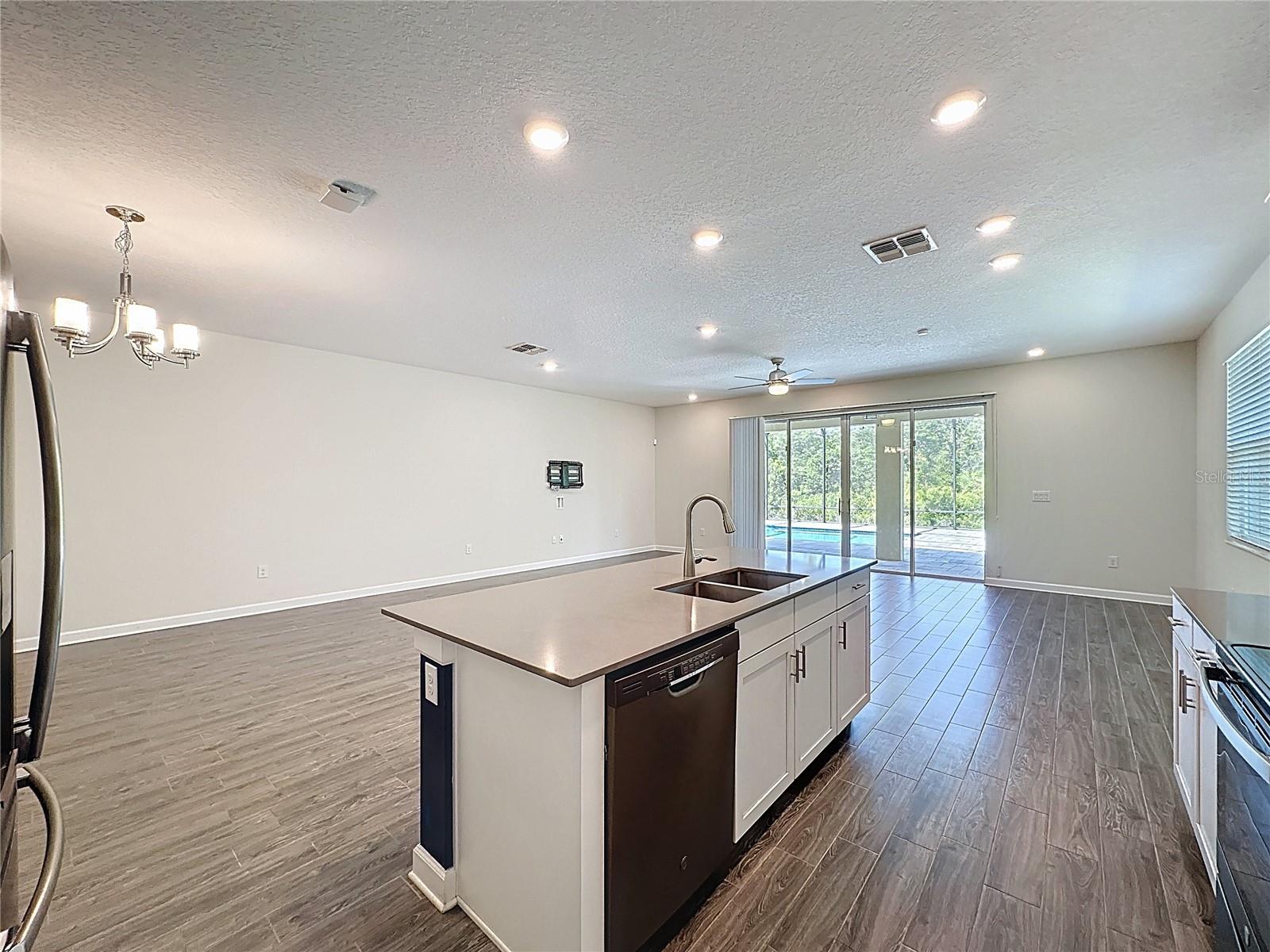 521 BRUNSWICK DR, DAVENPORT, FL, 33837