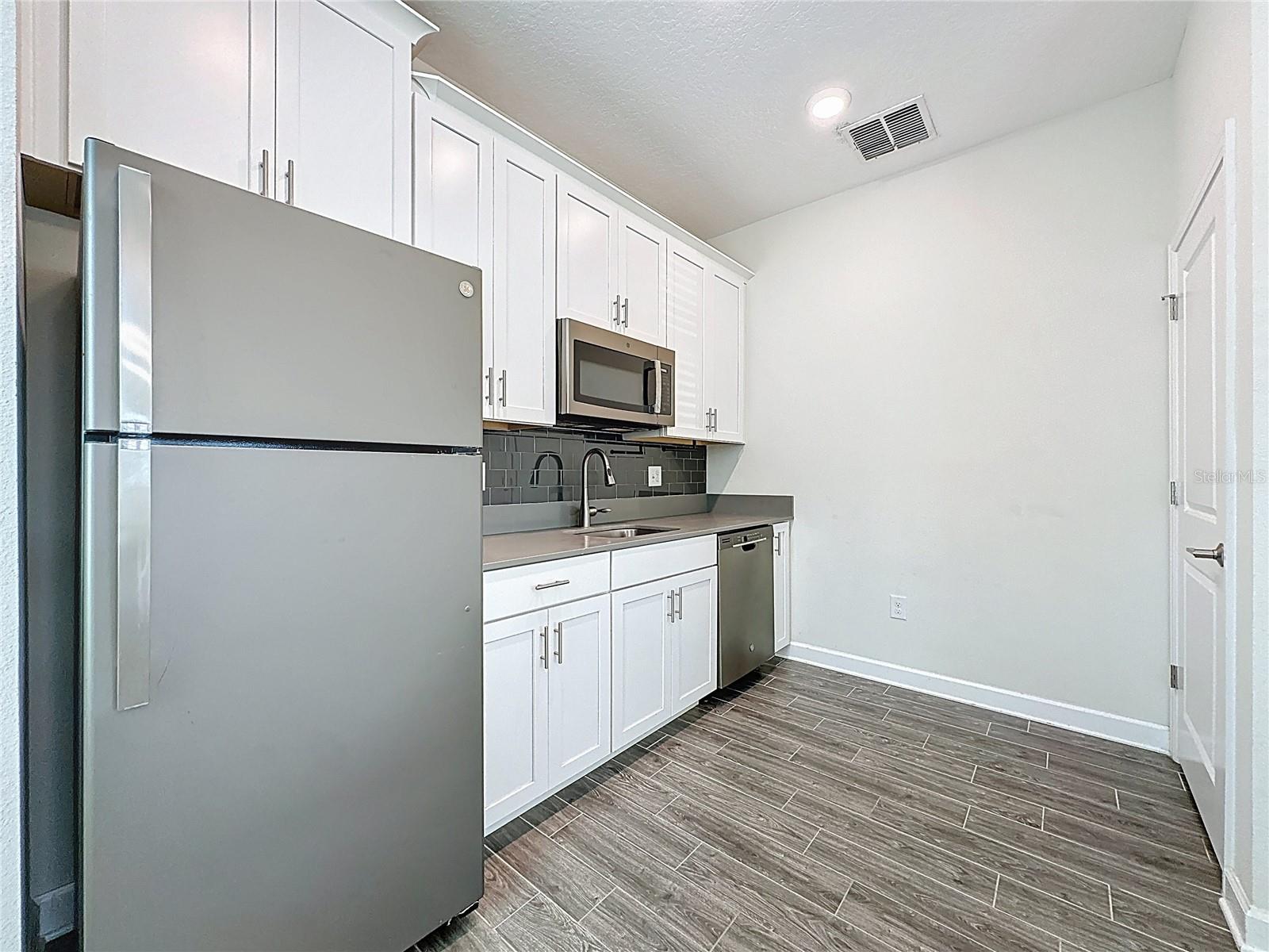 521 BRUNSWICK DR, DAVENPORT, FL, 33837