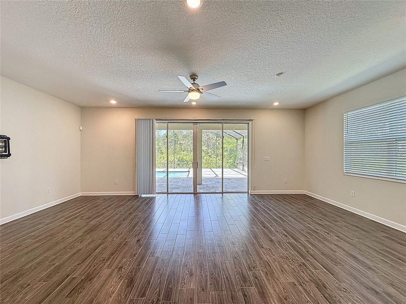 521 BRUNSWICK DR, DAVENPORT, FL, 33837