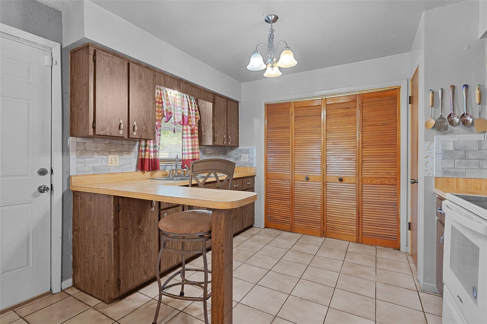 5946 SR 471, BUSHNELL, FL, 33513