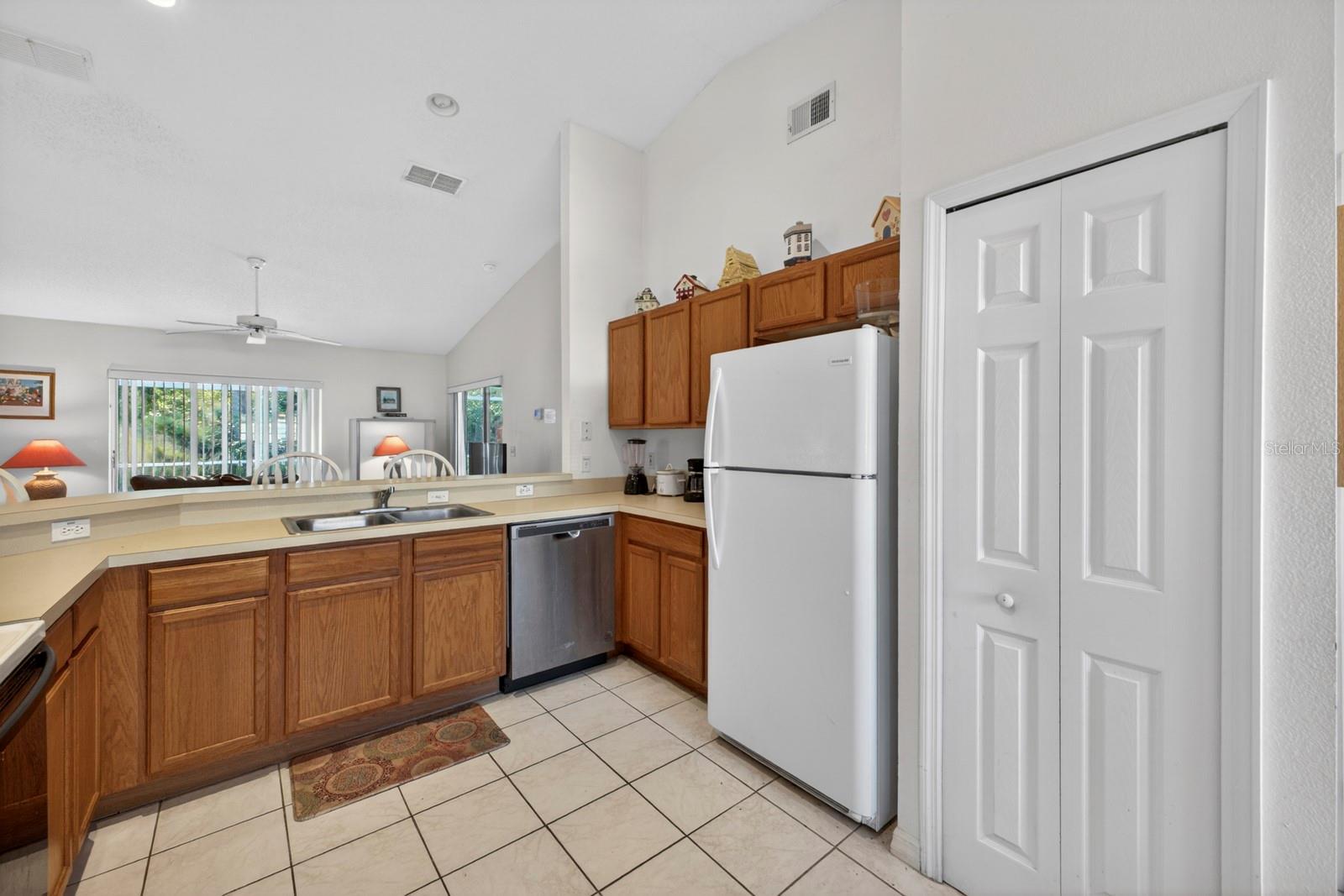 1416 THOUSAND OAKS BLVD, DAVENPORT, FL, 33896