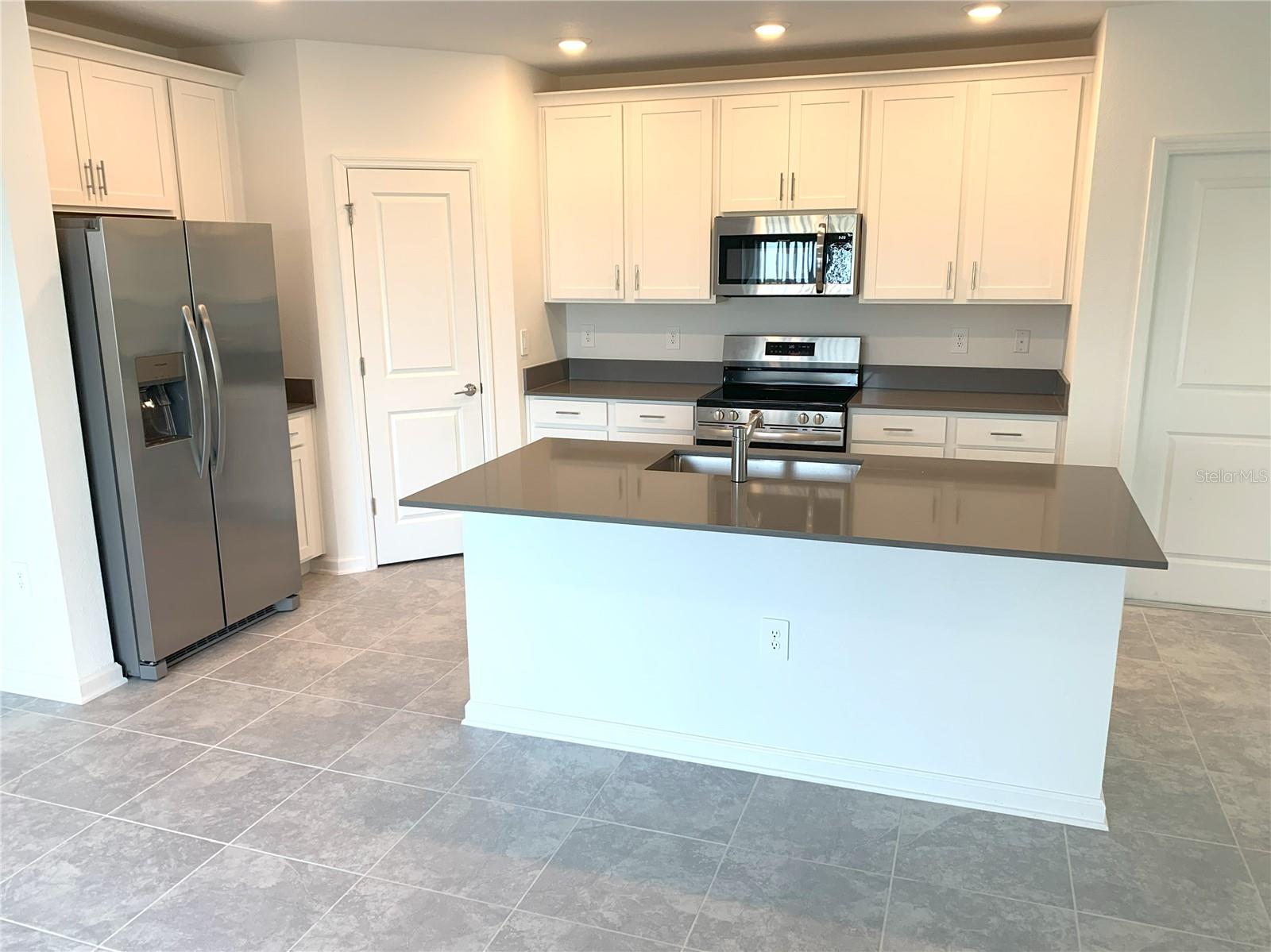 2731 RUNNERS CIR, CLERMONT, FL, 34714