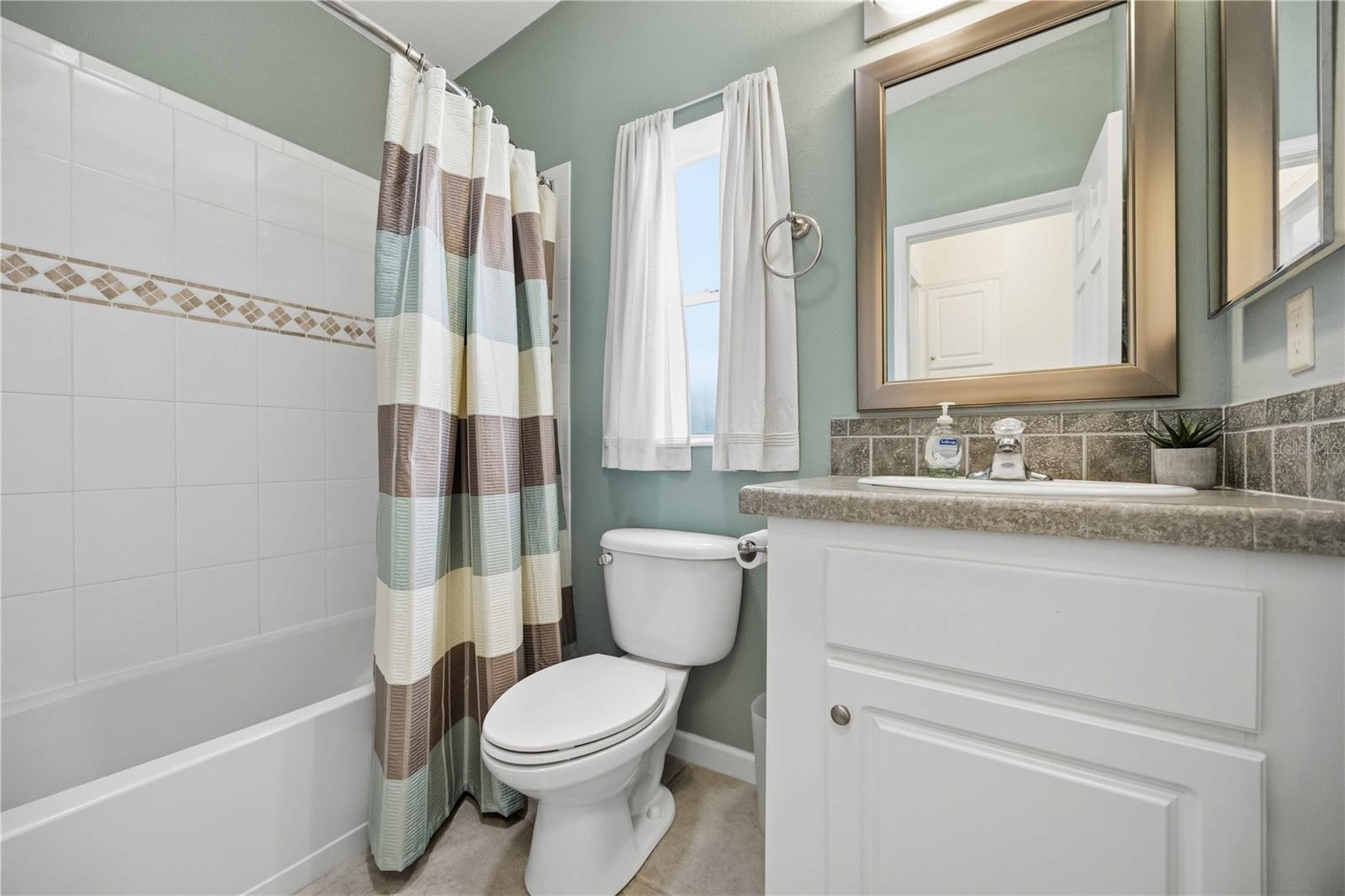 18 EMDEN CIR, PUNTA GORDA, FL, 33950