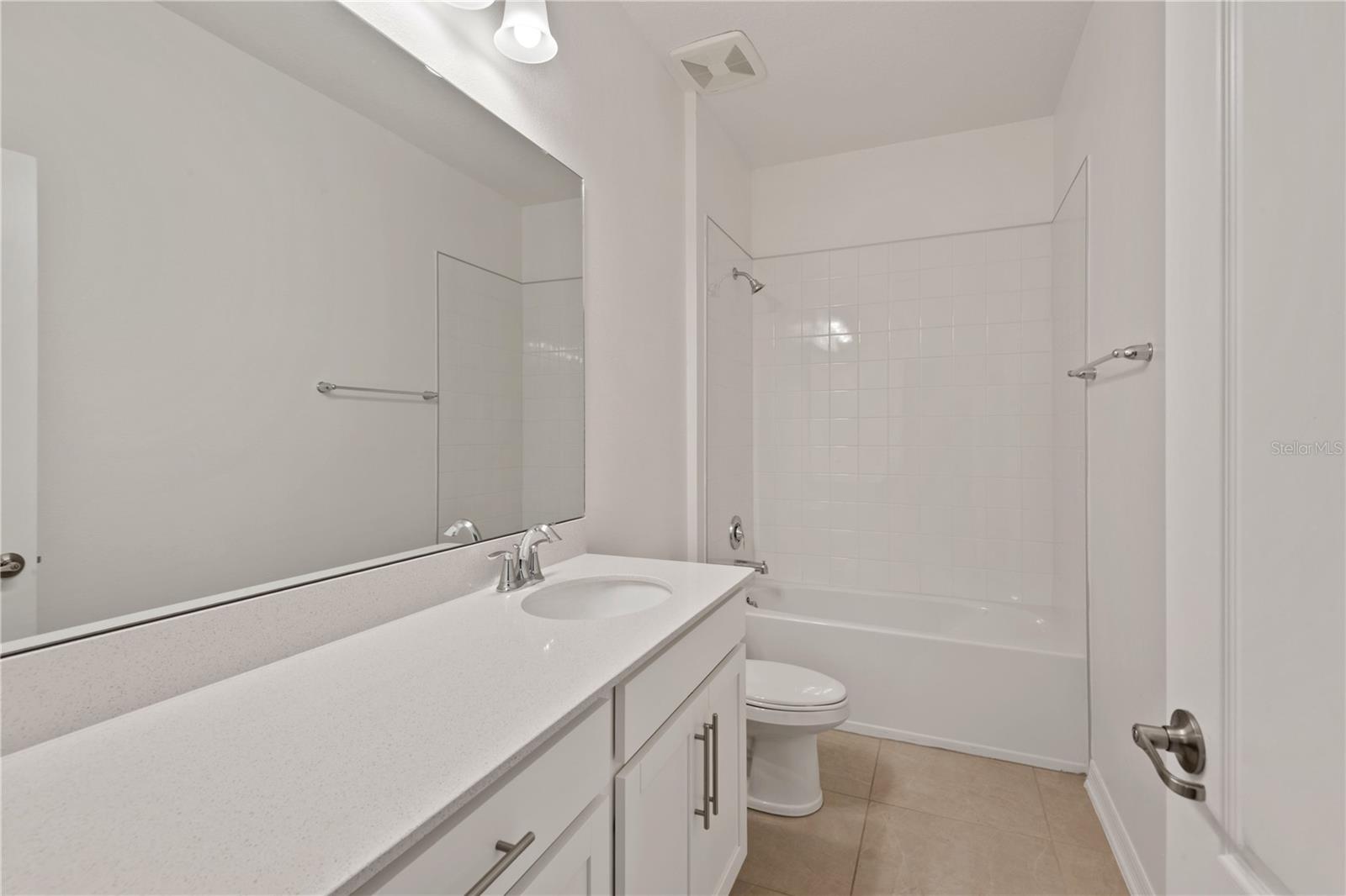 2017 BOSS HEWETT ST, OAKLAND, FL, 34787