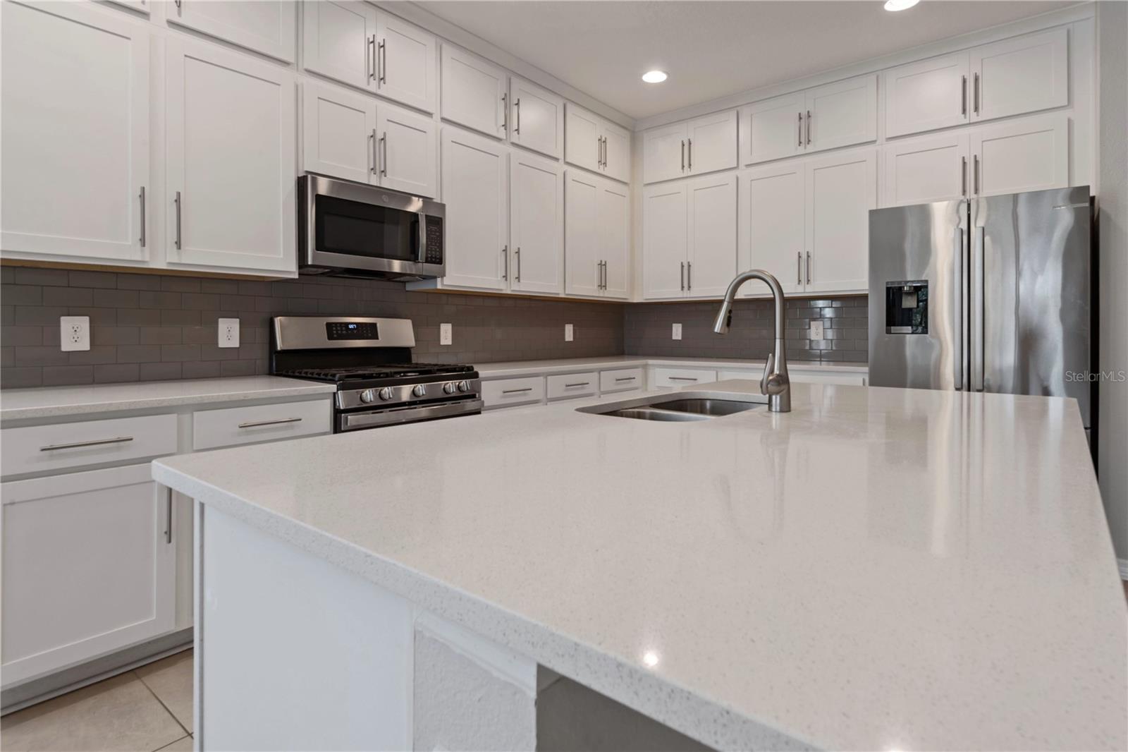 2017 BOSS HEWETT ST, OAKLAND, FL, 34787