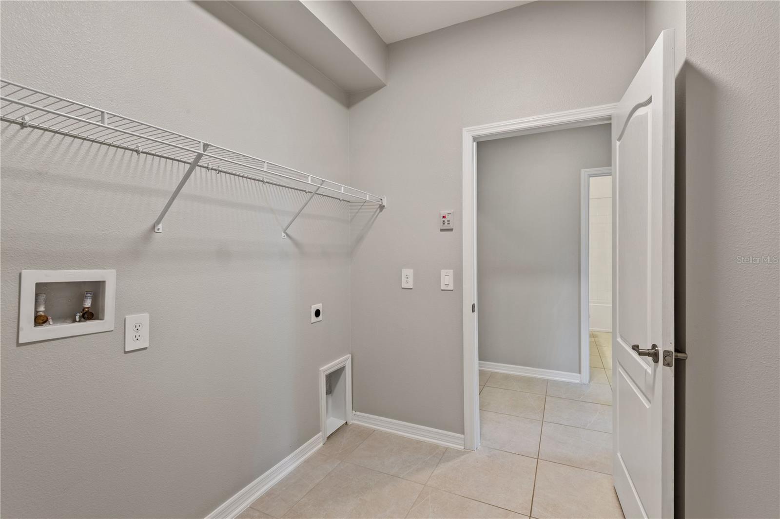 2017 BOSS HEWETT ST, OAKLAND, FL, 34787