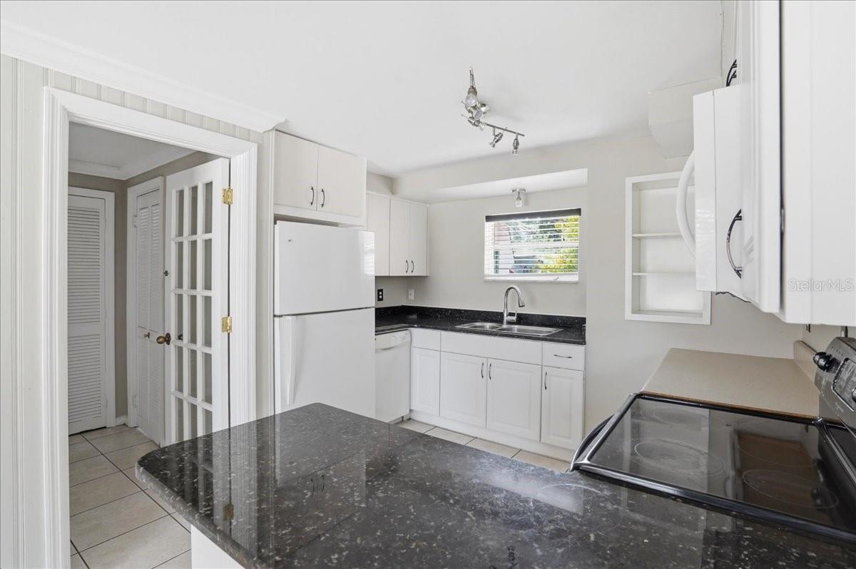 620 SARABAY RD, OSPREY, FL, 34229