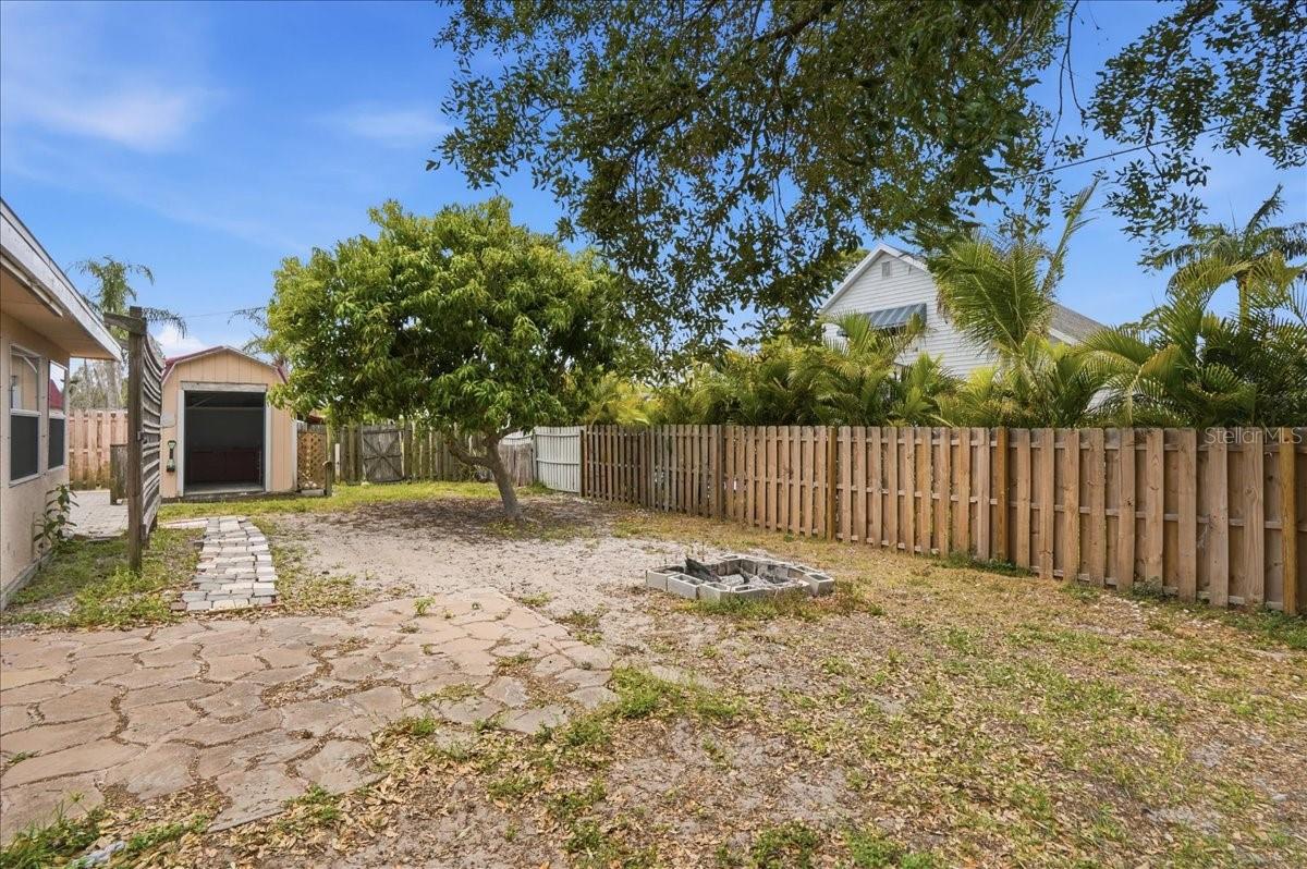 620 SARABAY RD, OSPREY, FL, 34229