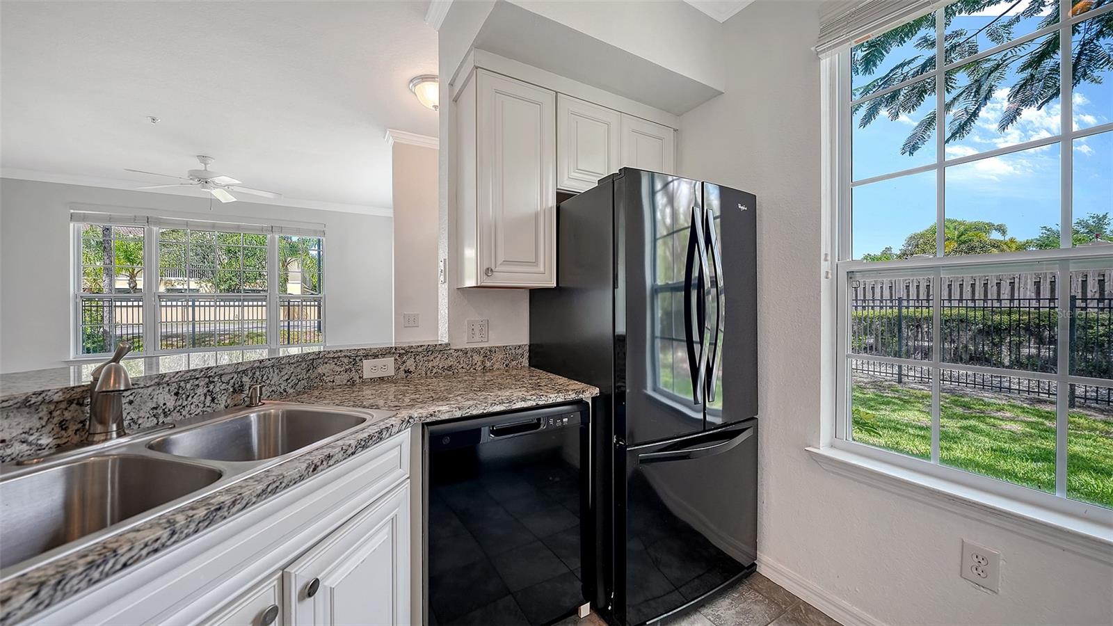 5501 ROSEHILL RD #105, SARASOTA, FL, 34233