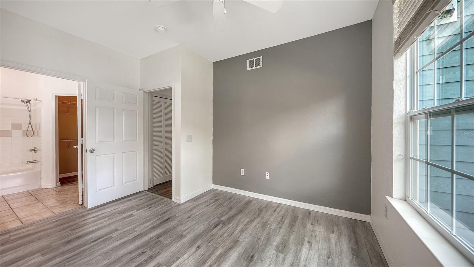 5501 ROSEHILL RD #105, SARASOTA, FL, 34233