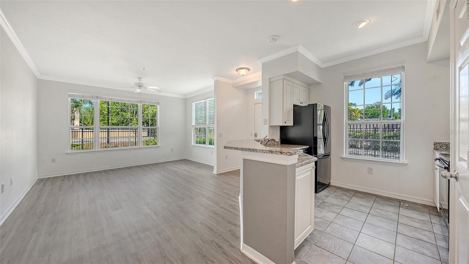 5501 ROSEHILL RD #105, SARASOTA, FL, 34233